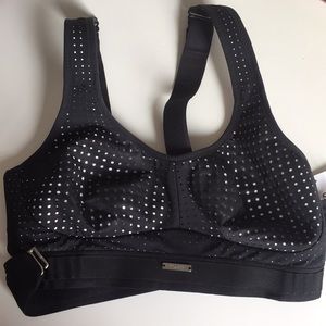 Chantelle sports bra